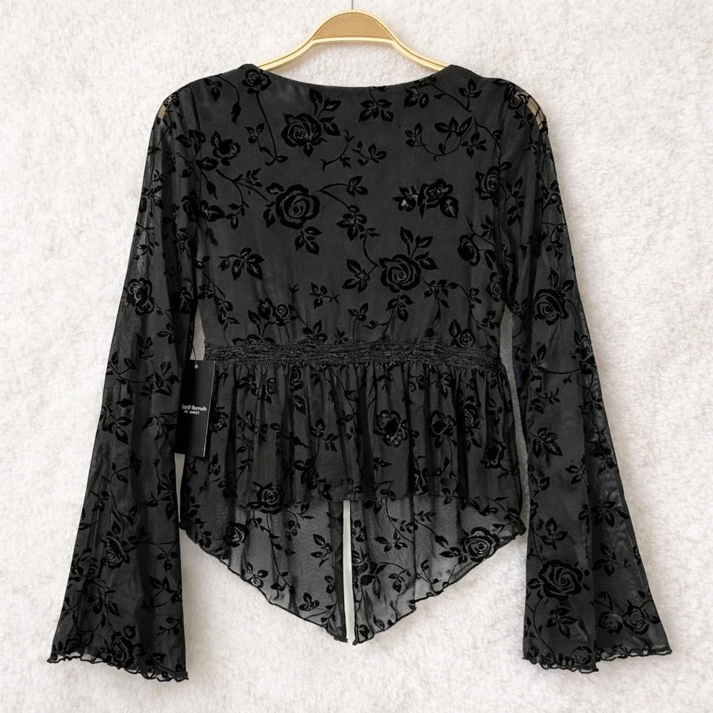 Mixed Threads Whimsigoth Burnout Velvet Floral Top Women M Black Bell Sleeve NWT - Picture 2 of 9